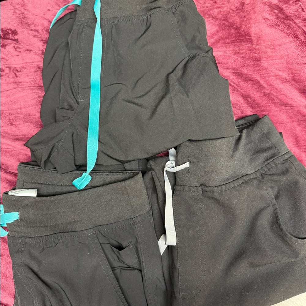 women’s fig black bottoms